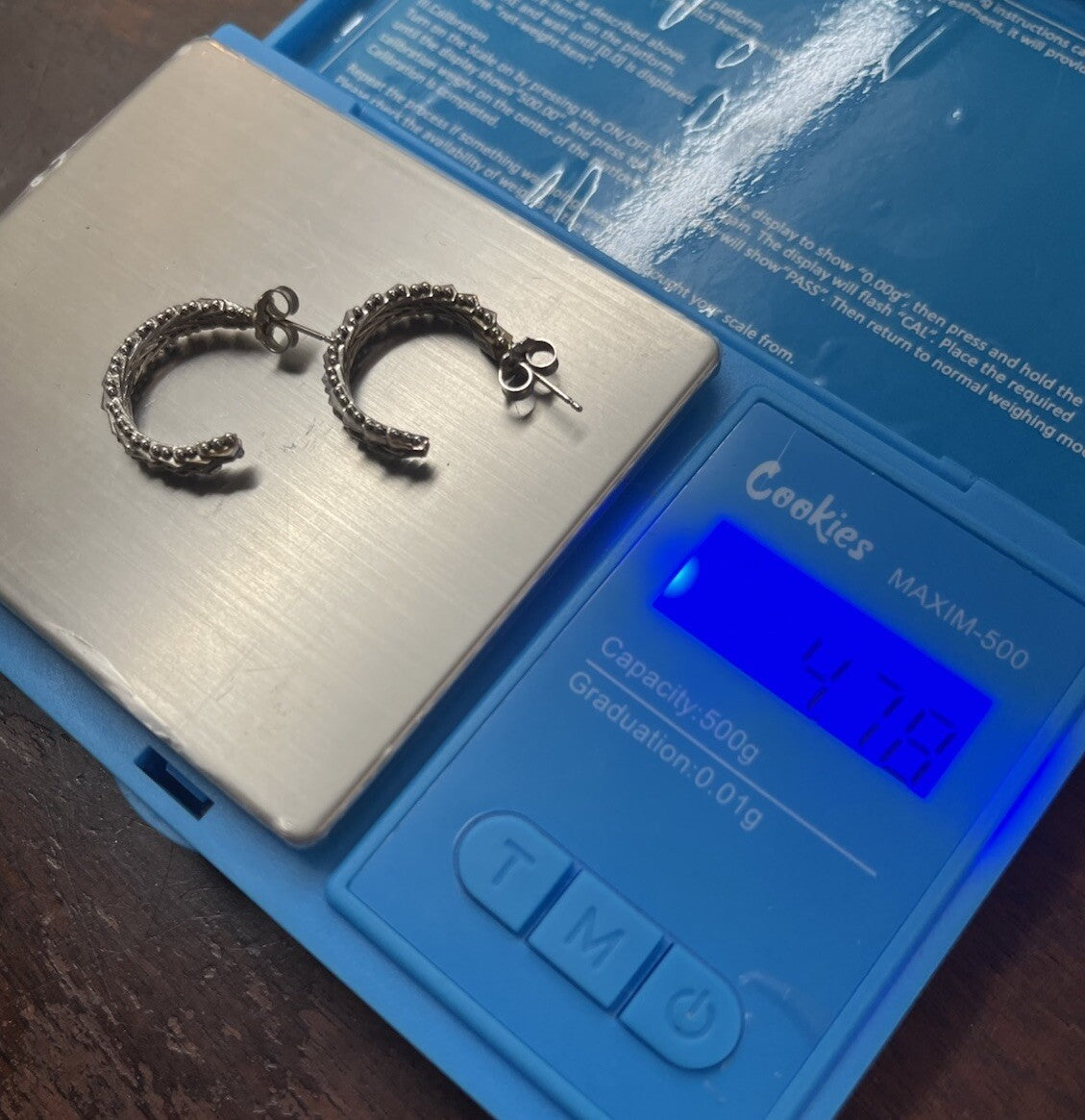 4.8g 14k White Gold Half Hoop Earrings