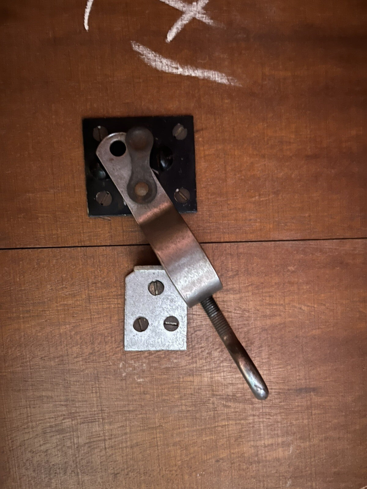 French Louis XVI Style Mahogany 44” Round High Gloss Dining Table w/ 2 Leaves