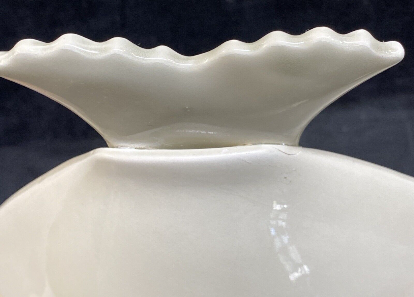 Fitz & Floyd Ivory Colored Fish Chip & Dip Bowl