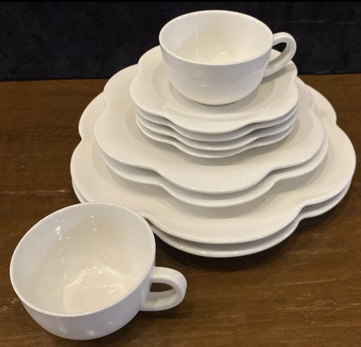 Maryse Boxer White Flower Petal Cup & Saucer Set of 4