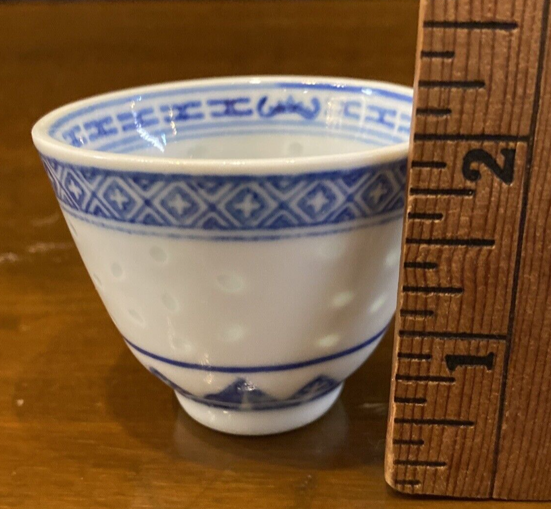 Set Of 8 Chinese Sake Tea Cups Rice Grain Eye Hand Paint Translucent BH247