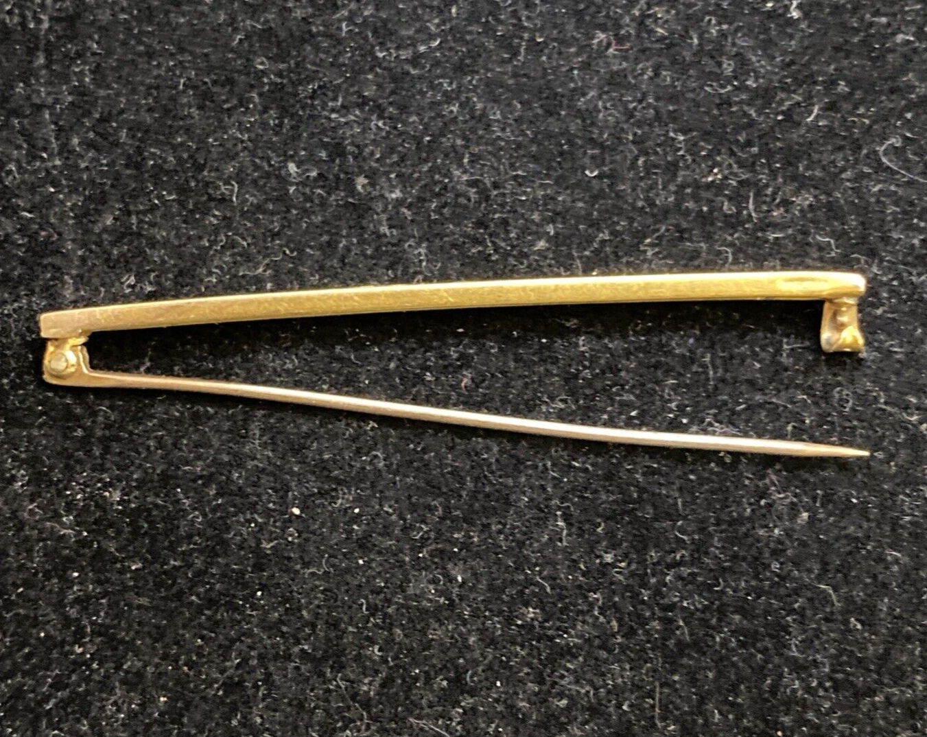 Antique 10K Yellow Gold Beauty Baby Pin 1.8g Engraved Initials "L.B."