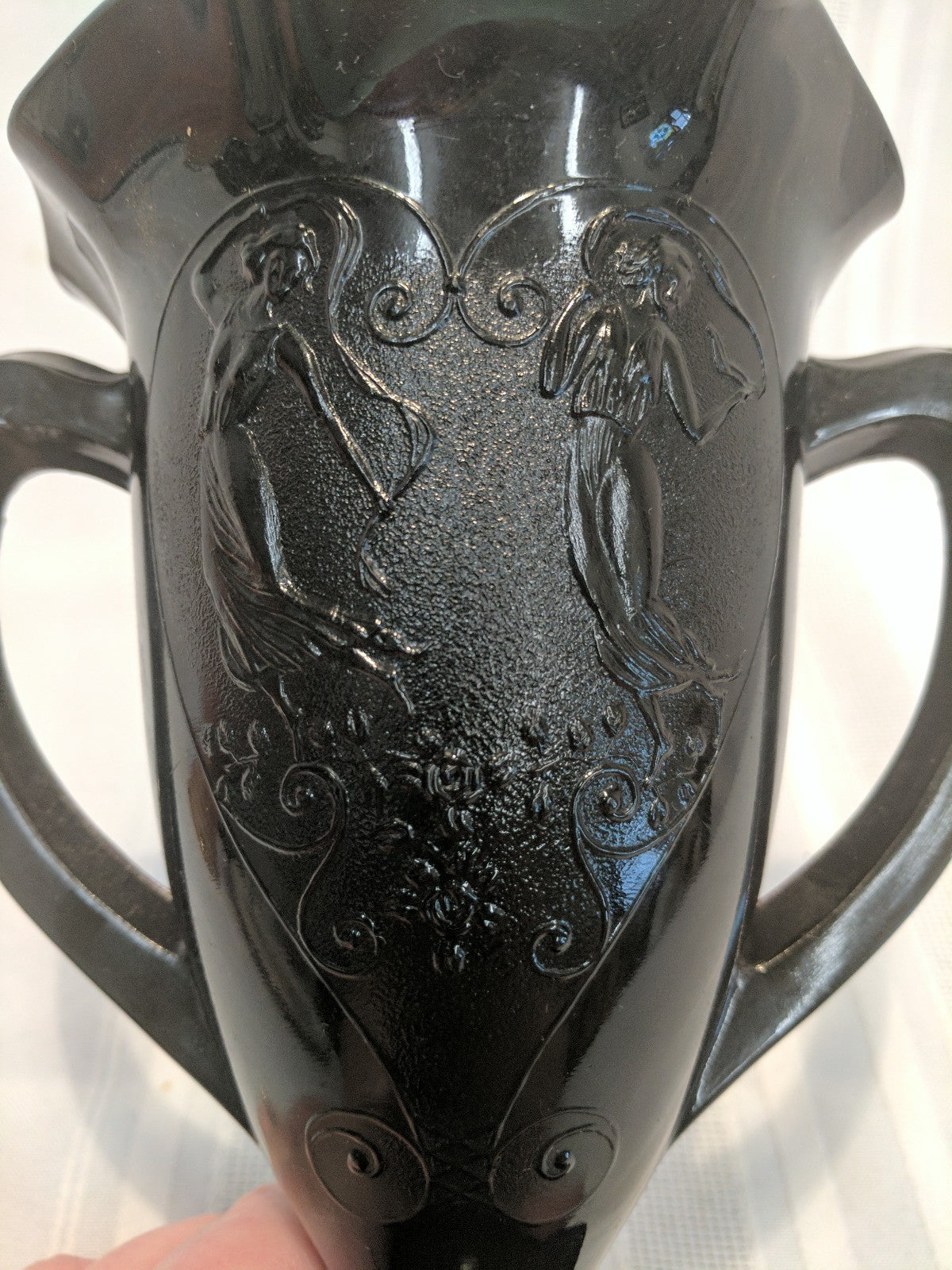 Vintage L.E. Smith Black Amethyst Glass 2 Handled Urn or Vase 1930's Very Nice!