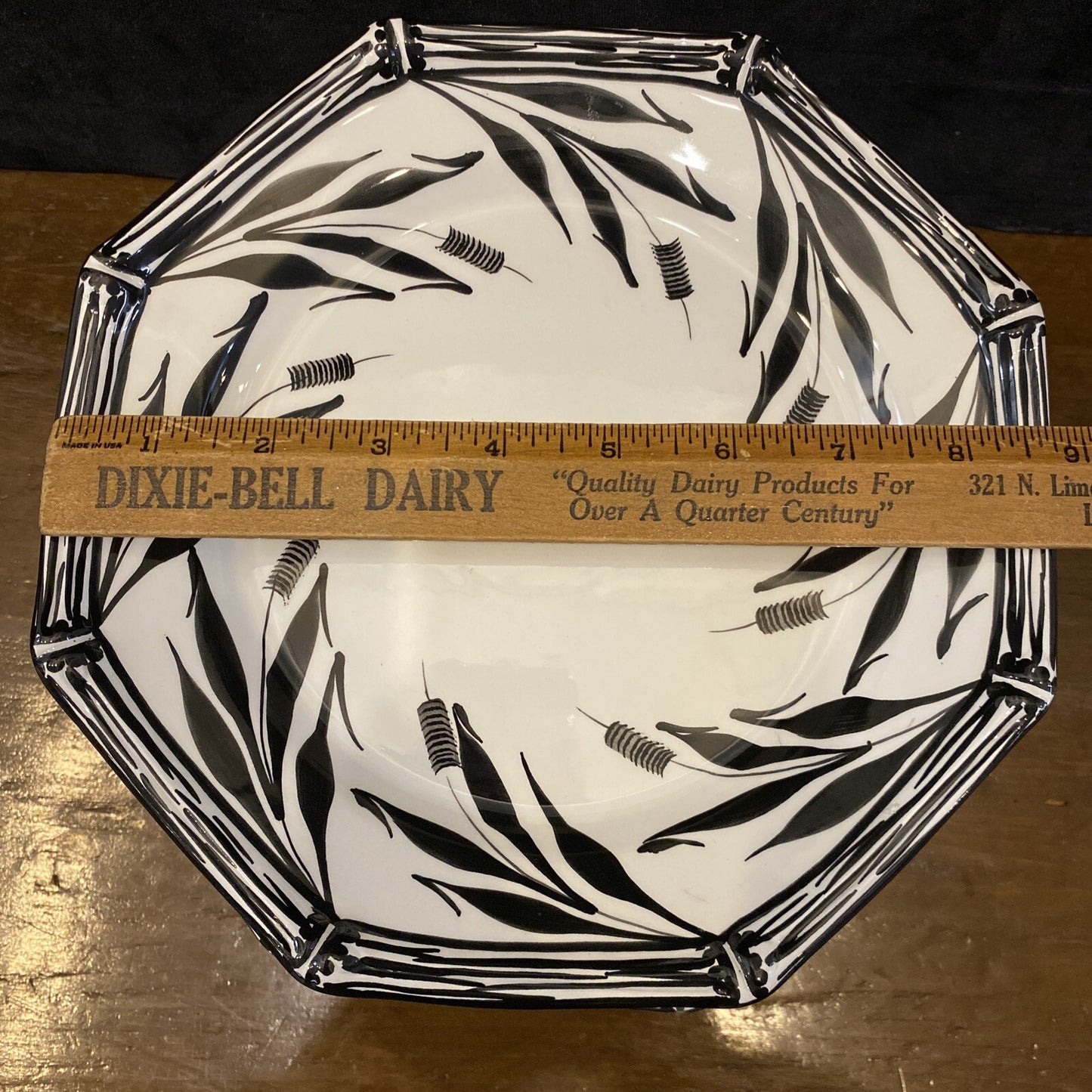 Tiffany & Co Este Ceremiche Black Bamboo Erbe Palustri 8 3/4" Salad Plate