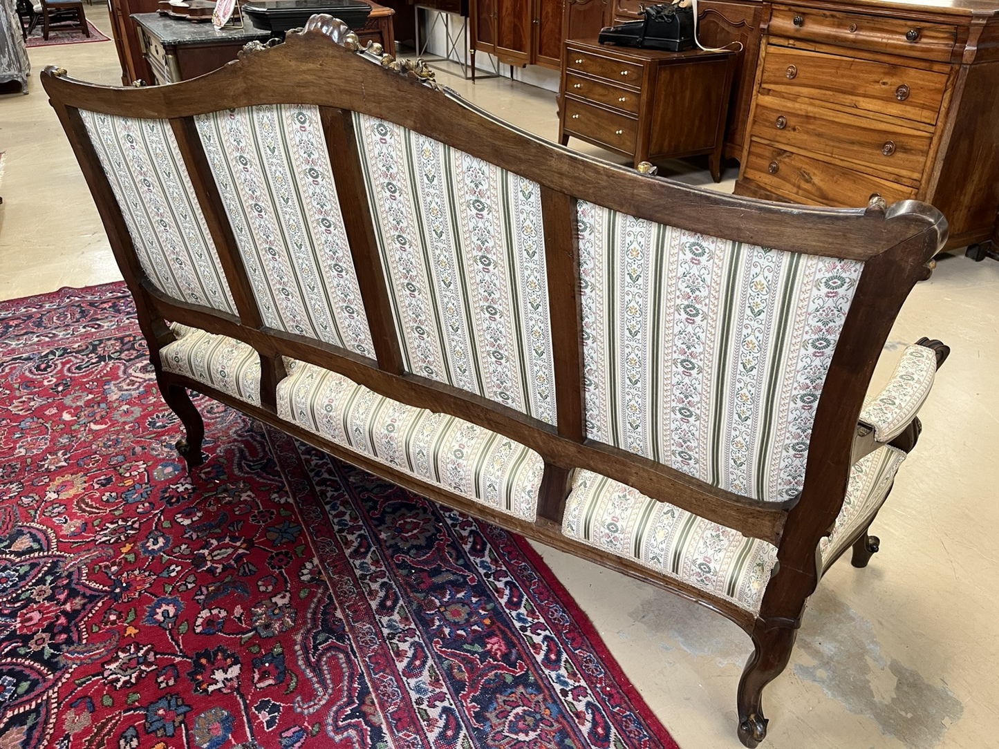 ANTIQUE FRENCH LOUIS XV CARVED & PARCEL-GILT UPHOLSTERED SALON SOFA COUCH SETTEE