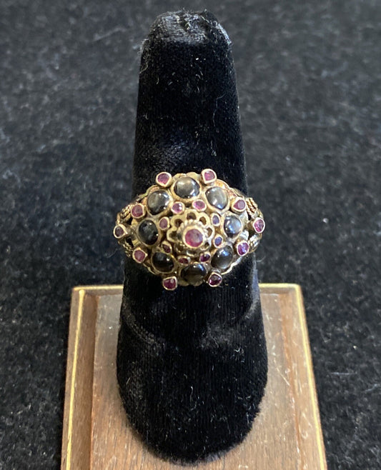 10k Yellow Gold 1960s Thailand Ring Synthetic Stones Size 7.75 5.3g