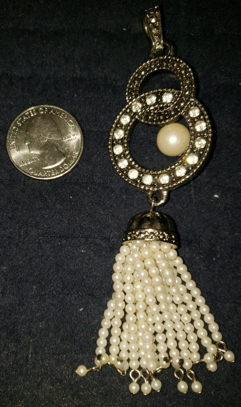 Vintage Avon Faux White Pearl Rhinestone Silver Tone Pendant