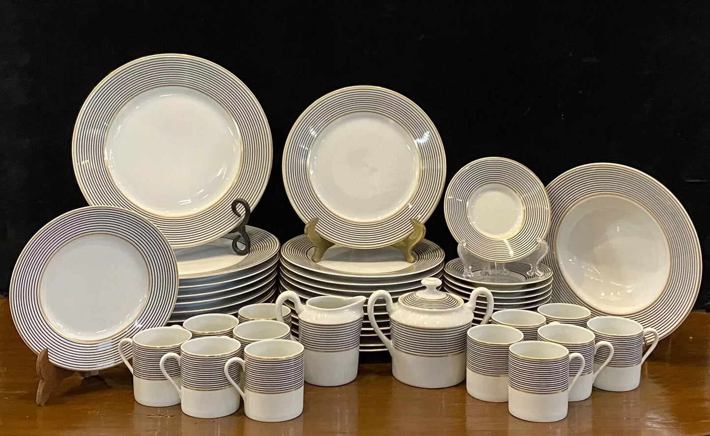 Raynaud Ceralene Crinoline Black 7 1/2" Salad Plates Limoges France 1990 BH235B