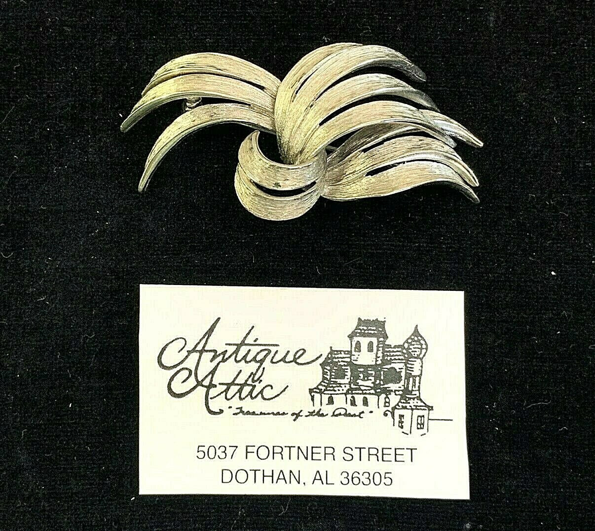 Lg Vintage Signed ALAN J. Textured Narrow Leaf Silver Pin