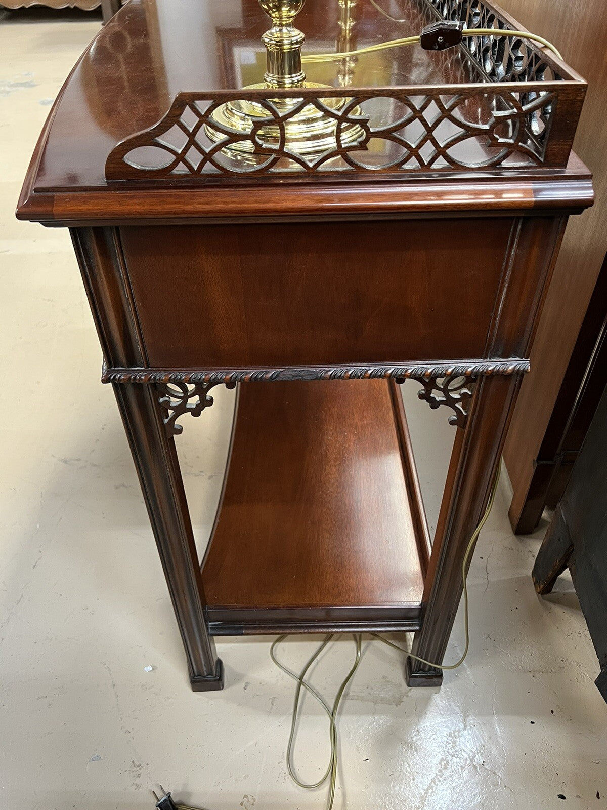 HICKORY CHAIR CO HISTORIC JAMES RIVER COLLECTION 2 TIER SERVER SIDEBOARD CONSOLE