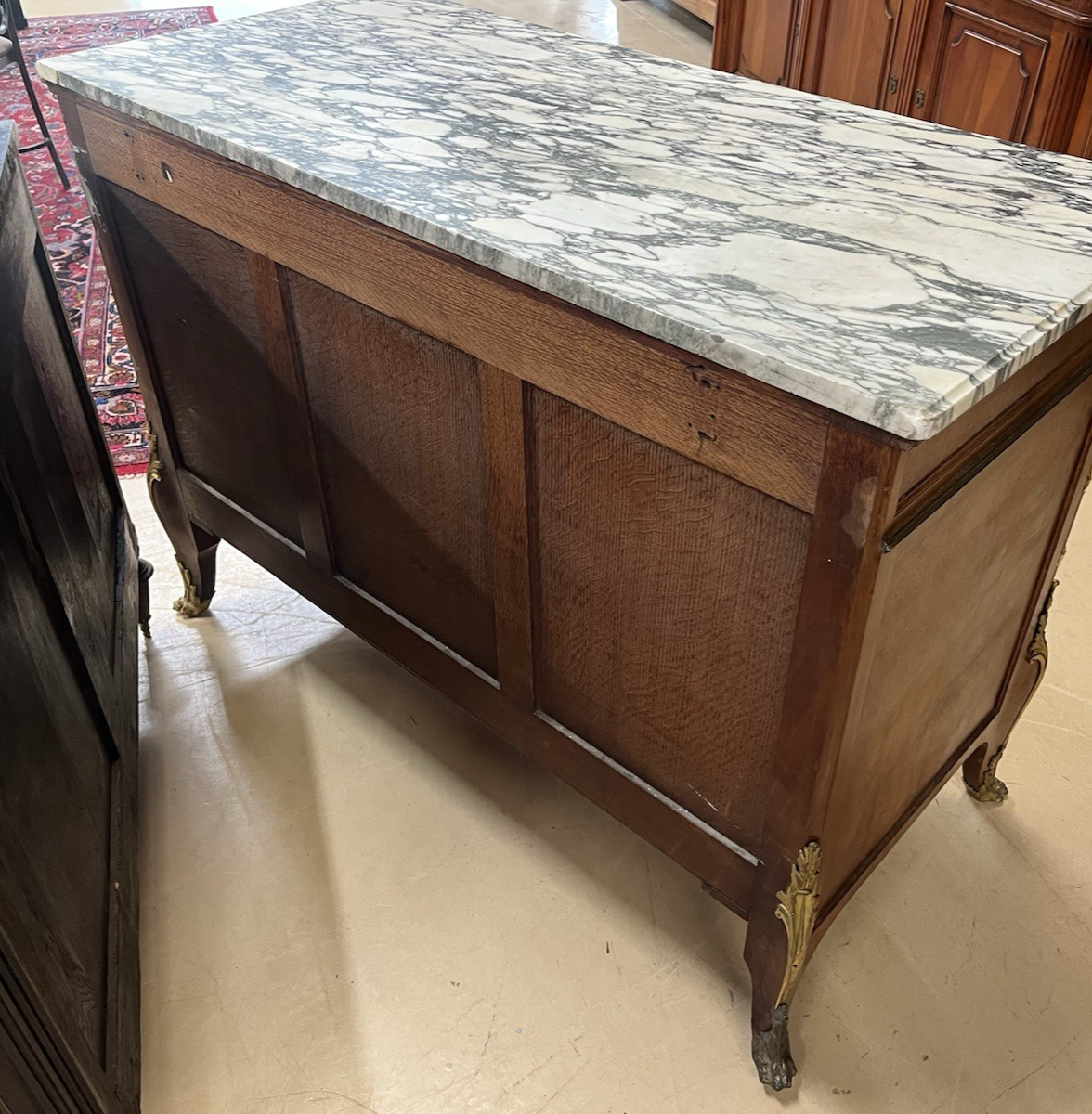 ANTIQUE FRENCH TRANSITIONAL BRONZE ORMOLU MOUNTED WHITE MARBLE-TOP COMMODE CHEST