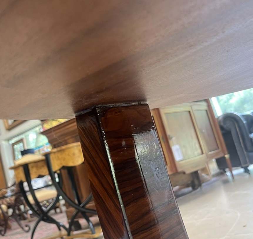 ART DECO STYLE ROUND CENTER TABLE 31" DIAMETER