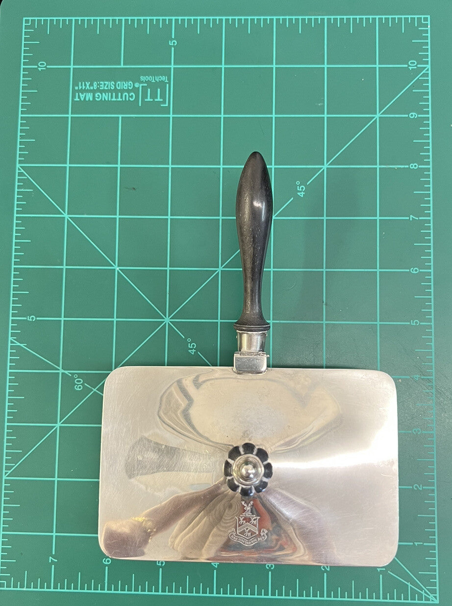 Sterling Silver Antique Bread crumber Rogers Coat of Arms "Nos Nostraque Deo"