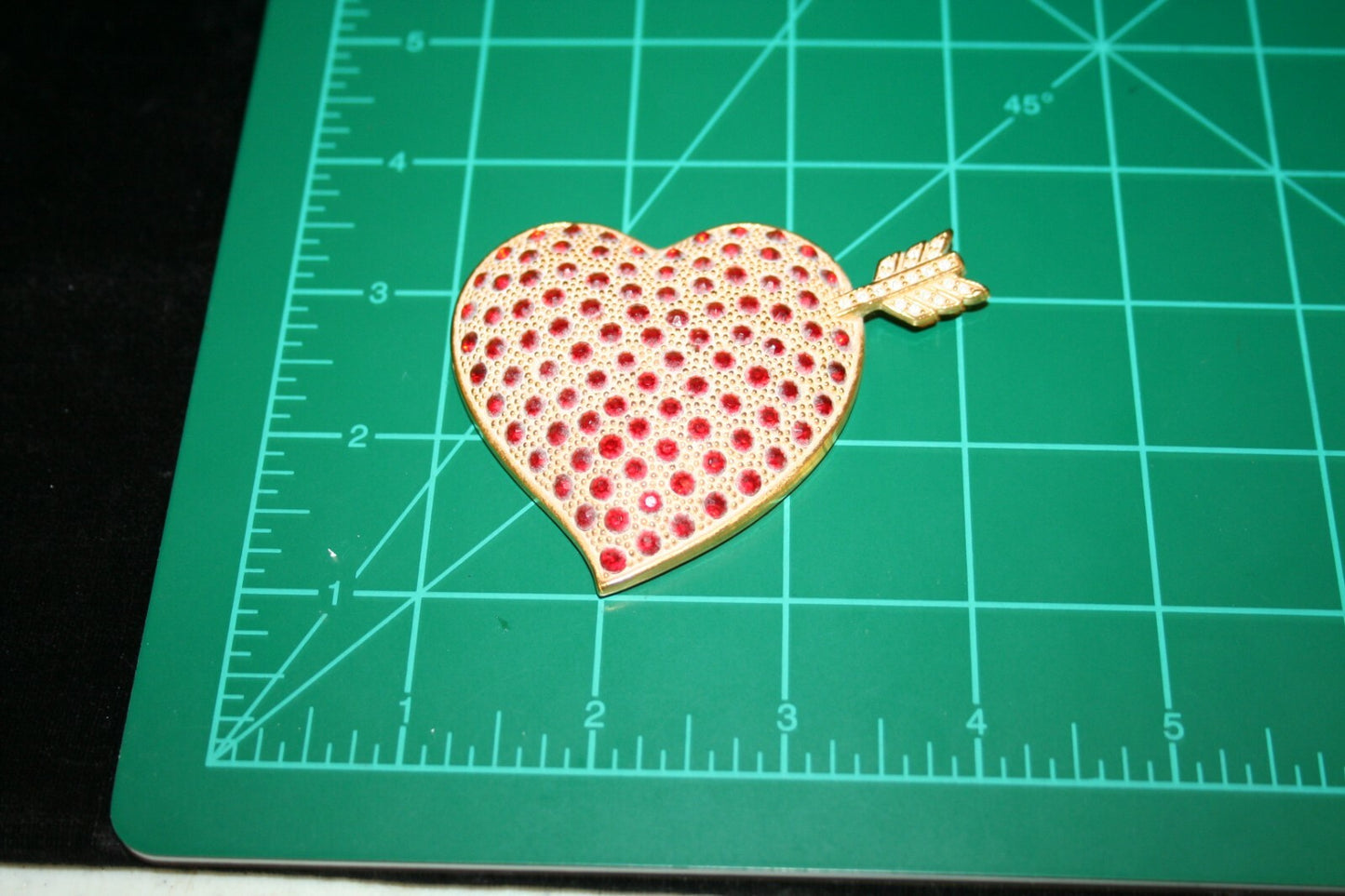 Red Rhinestone Love Heart Paperweight Clear Rhinestone Arrow Goldplated 3" x 3