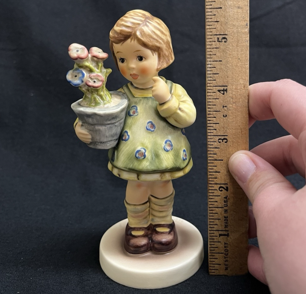 1985 M.I. Hummel Exclusive Goebel "My Wish is Small" Porcelain Figurine #463/0