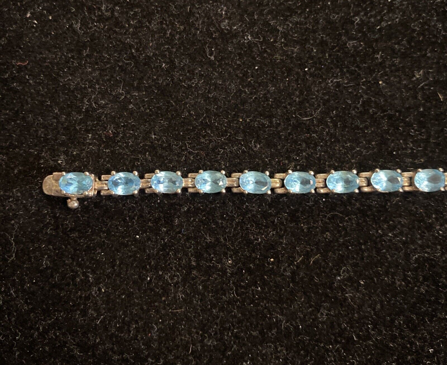ALX Thailand Sterling Silver 925 22 Stones Blue Topaz Tennis Bracelet 12.3g 7.5"