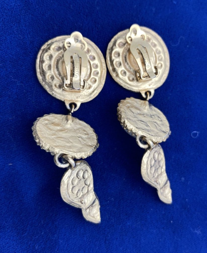 Vintage GIVENCHY Pearl Gold Tone CLIP EARRINGS