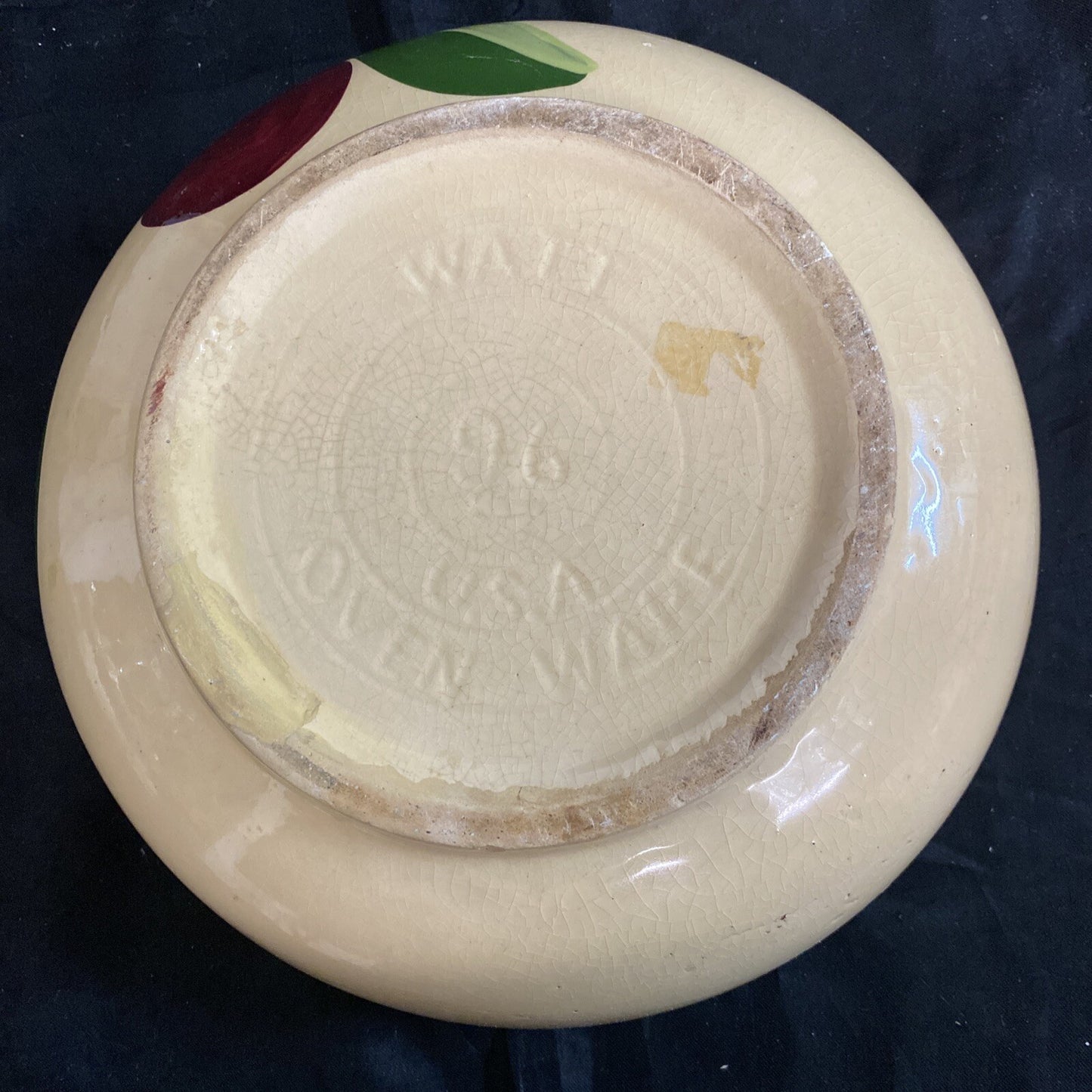 VINTAGE WATT U.S.A. 8 1/2” APPLE WIDE BOWL #96