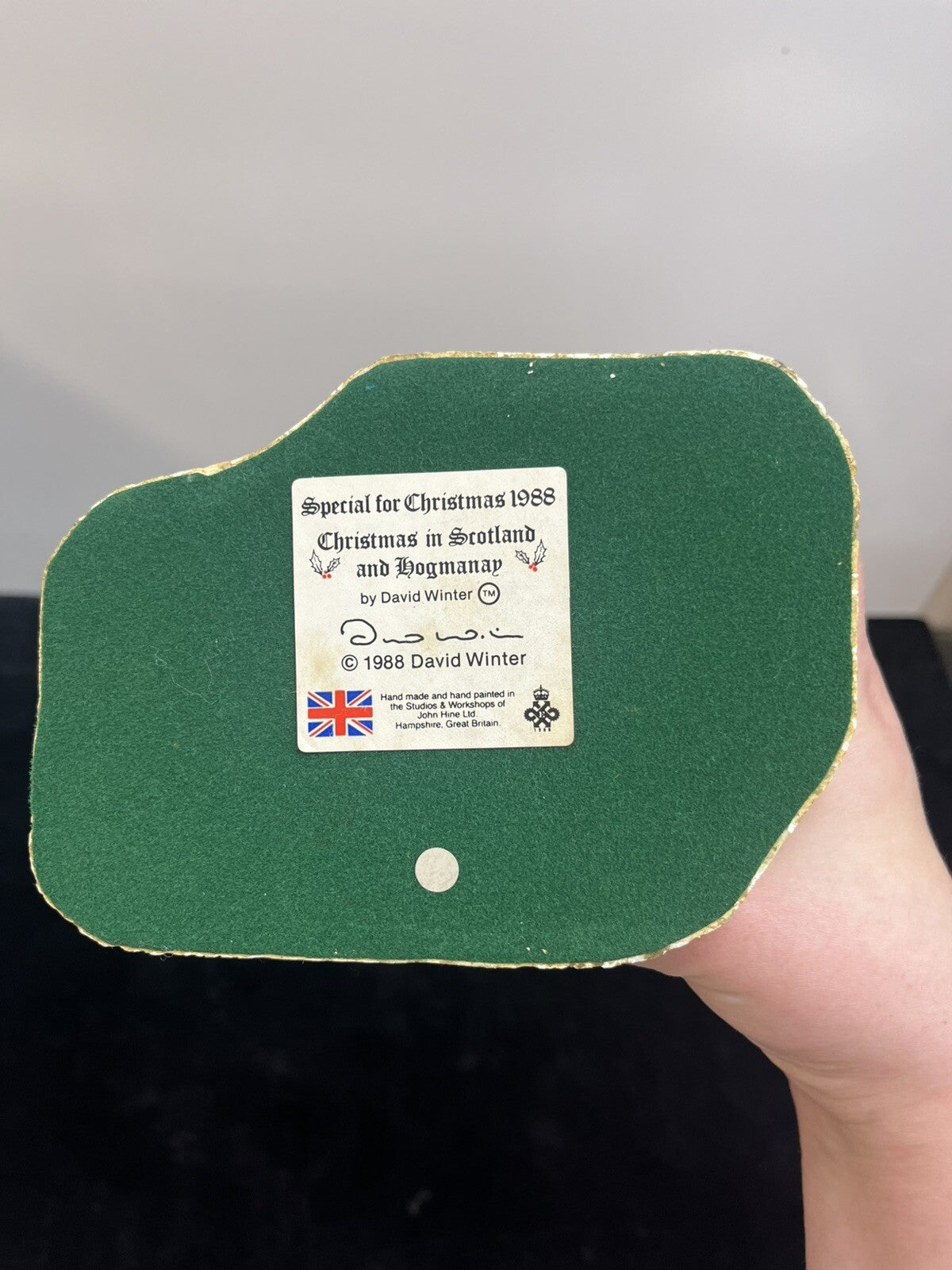 CHRISTMAS IN SCOTLAND AND HOGMANAY by David Winter Special For Christmas 1988