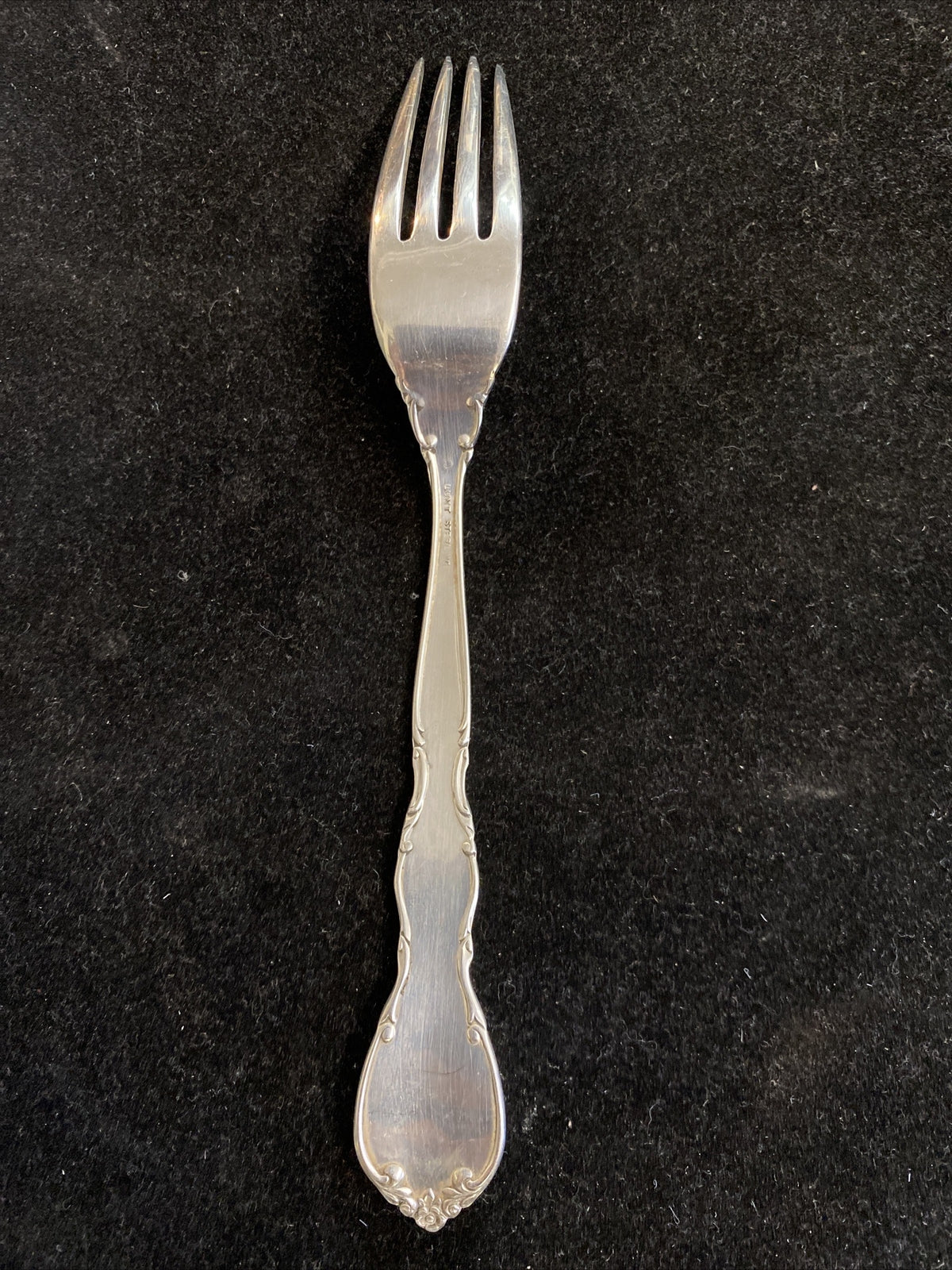 Mignonette by Lunt Sterling Silver  7.5" Dinner Fork  8 Avail 55.3g each