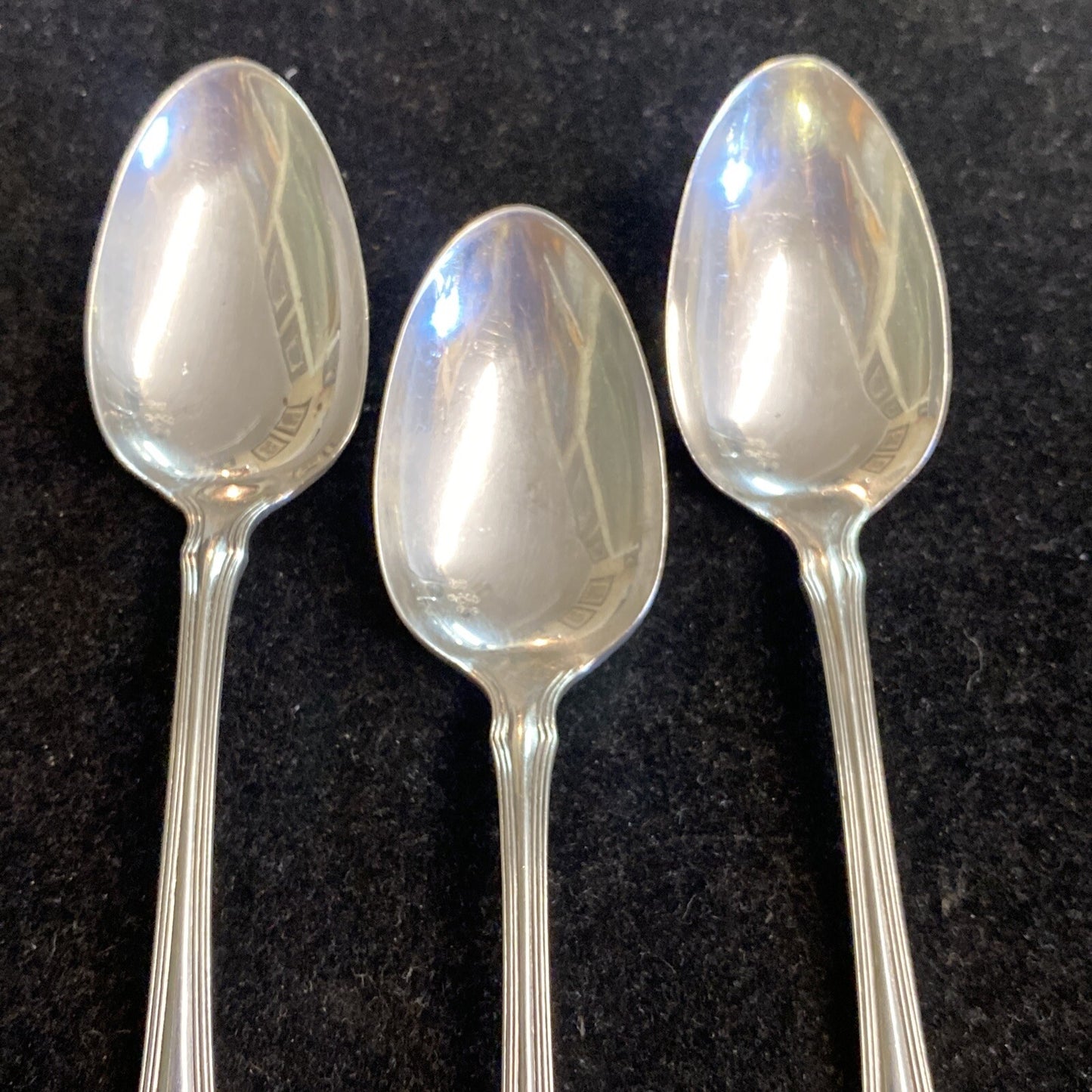 R. Wallace & Sons Set of 3 Putnam 5 1/2" Spoons Monogrammed "W" 44.9g