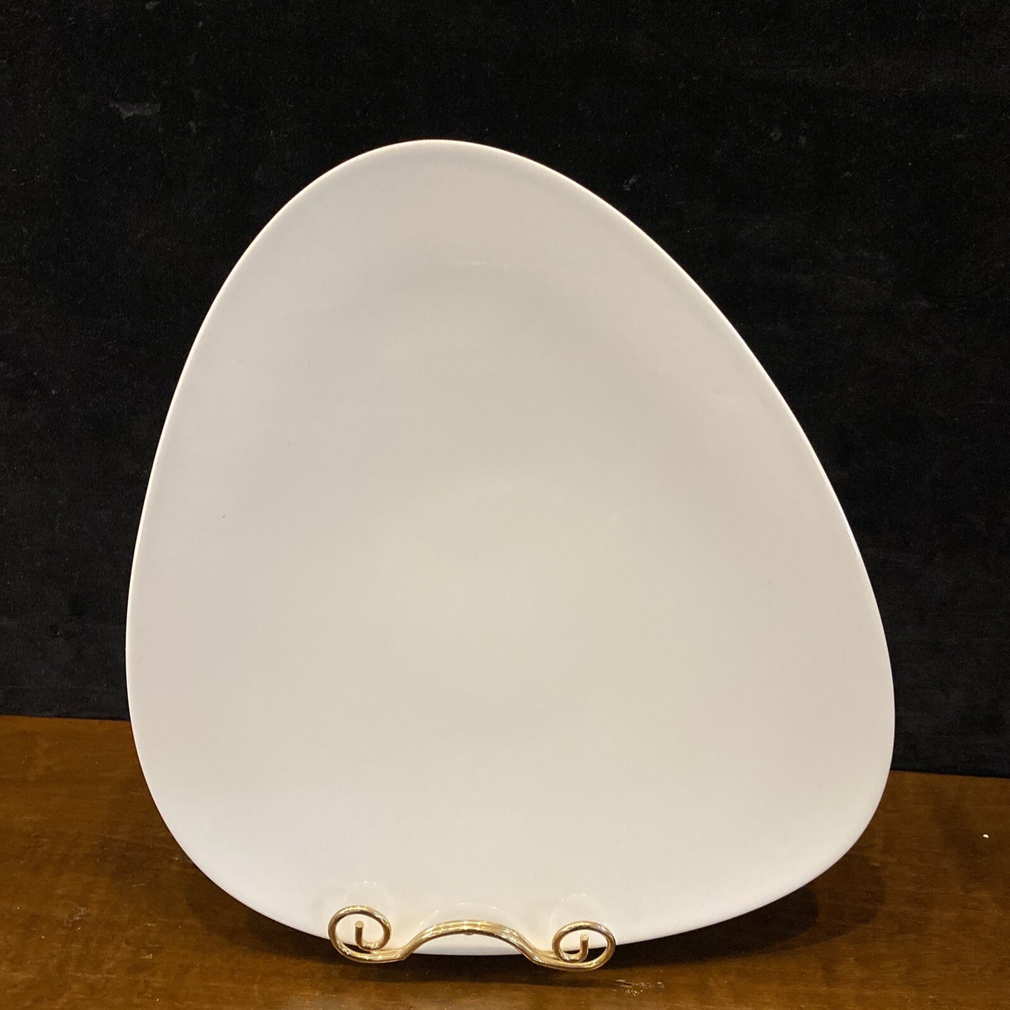 Alessi “Colombina” White Porcelain Dinner Plate & Black  Melamine Placemat