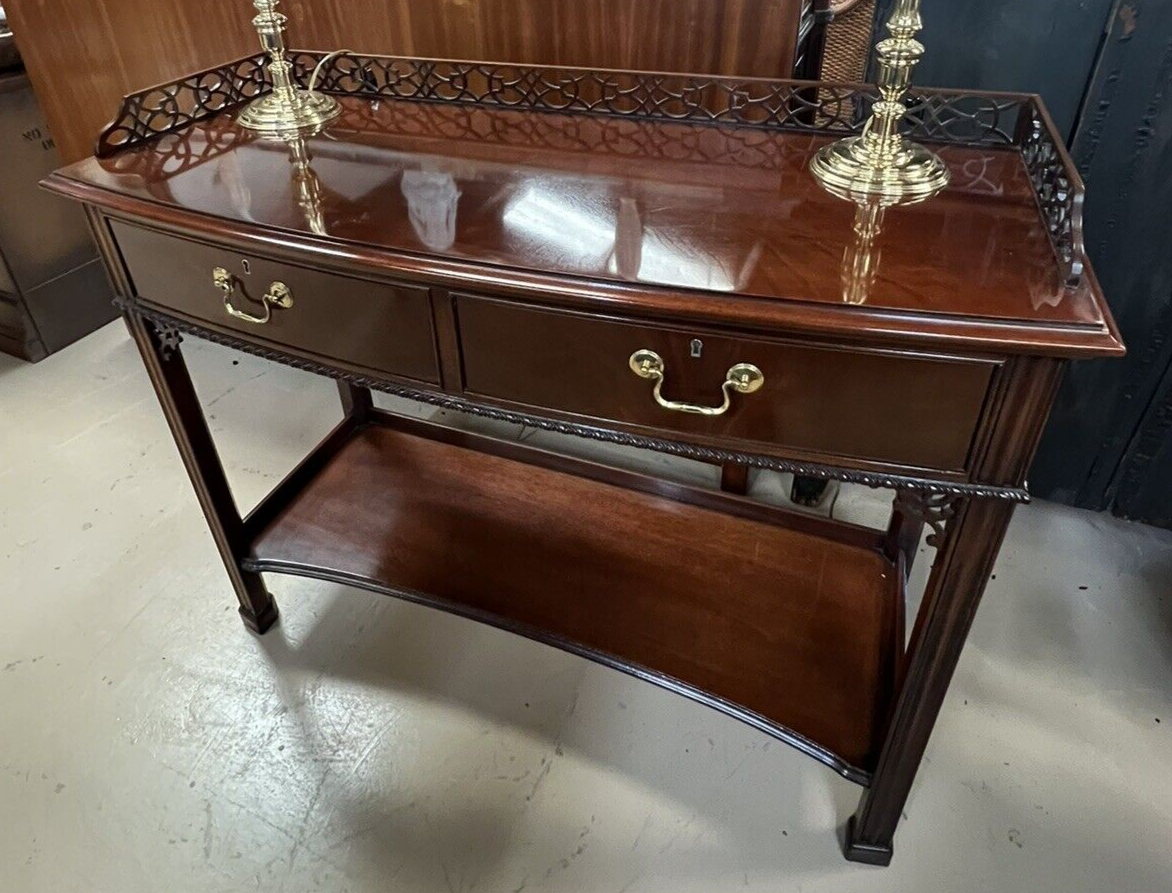 HICKORY CHAIR CO HISTORIC JAMES RIVER COLLECTION 2 TIER SERVER SIDEBOARD CONSOLE