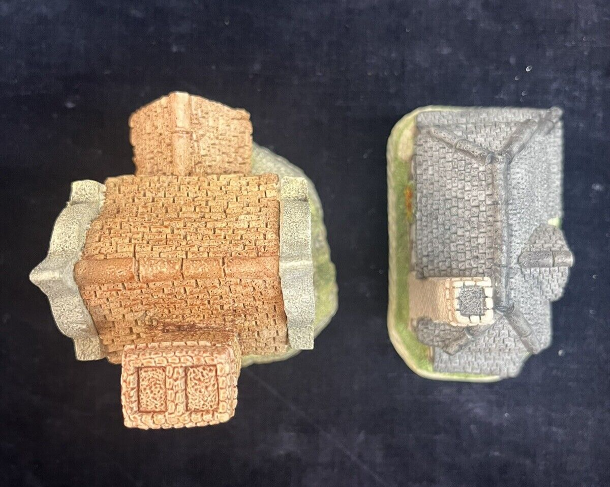 David Winter Cottages Lot: The Bull & Bush, Wishing Well Suffolk House Fisherman