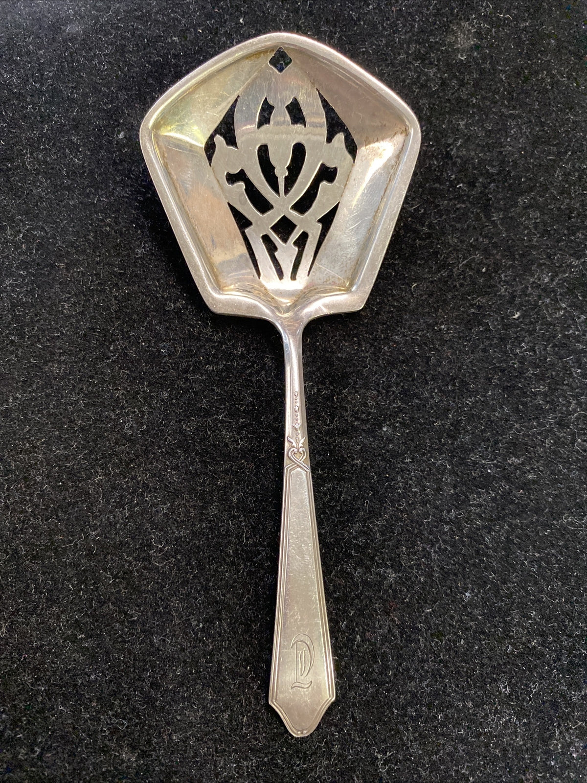 Lunt Sterling Chateau-Chateau Thierry 5" Bon Bon Spoon Shovel  1919  PC10