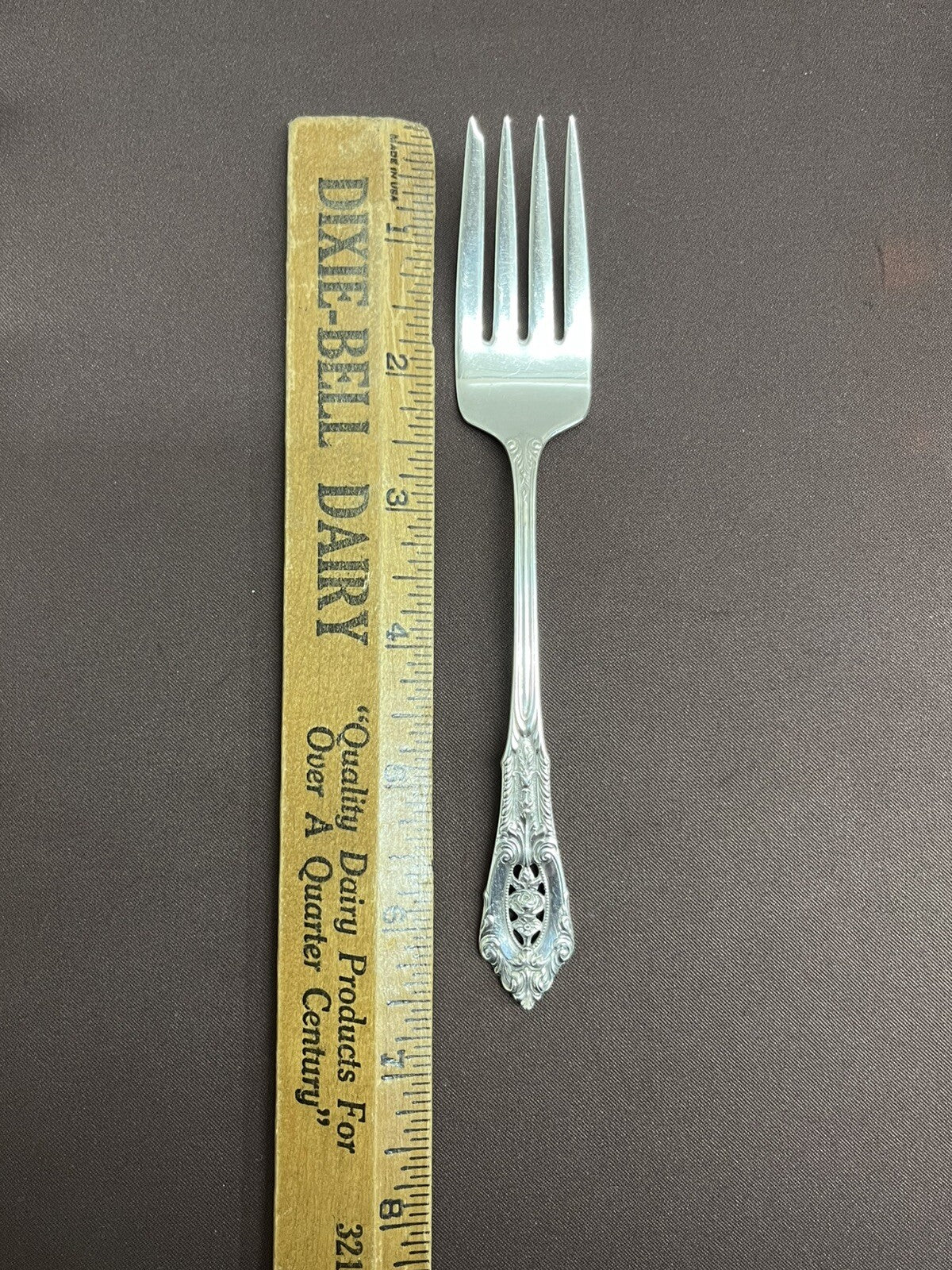 Rose Point by Wallace 35g Sterling Silver Salad Fork 6 1/4"