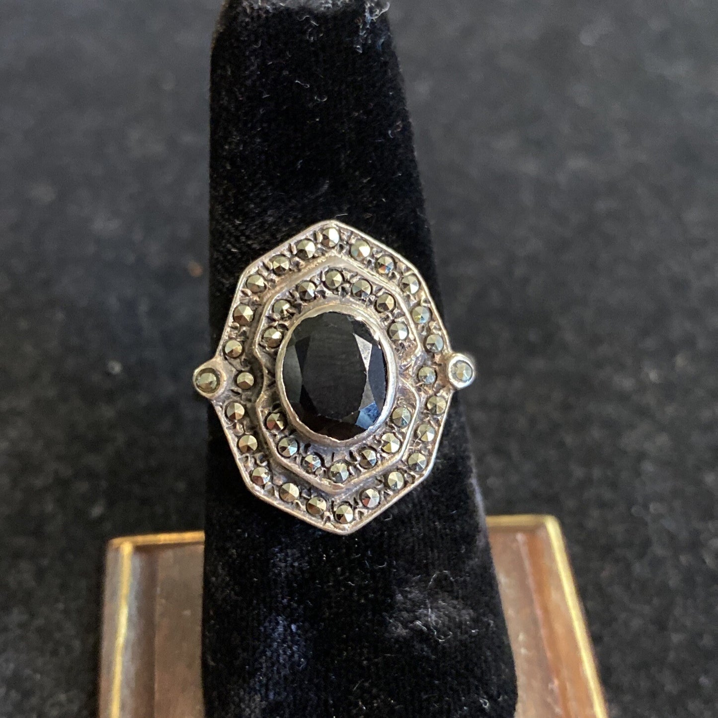 Sterling Silver 925 Faceted Black Onyx & Marcasite Stones Ring SZ 6.5 6.1g JM18