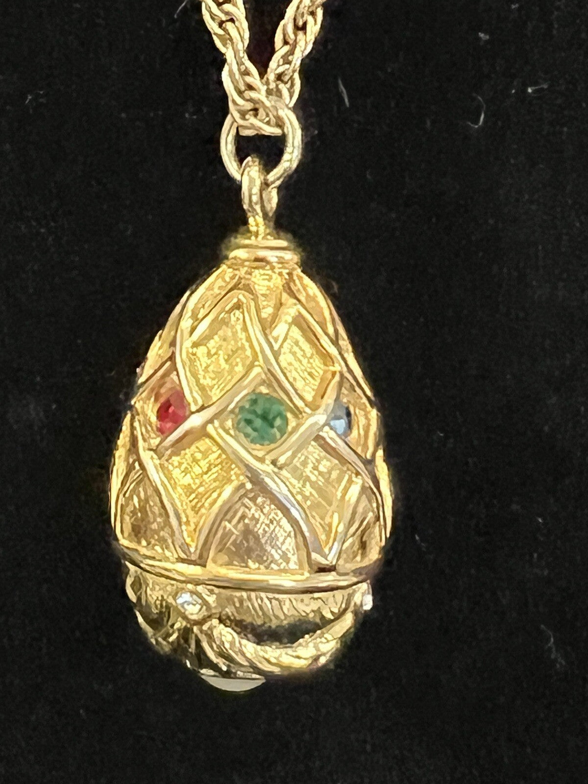 RARE Vtg Joan Rivers Classic Gold-Plated, Blue & Pearl Faberge Egg 32” Necklace