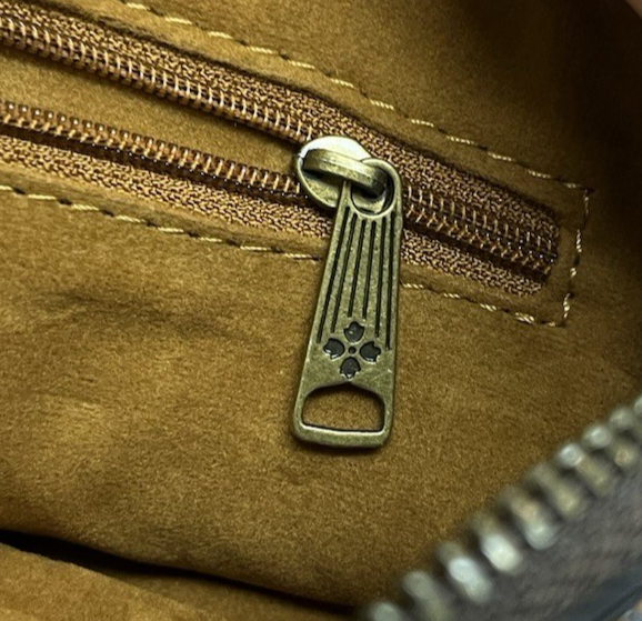 Patricia Nash Cassini  Vintage Victorian Garden Leather Wristlet 9"