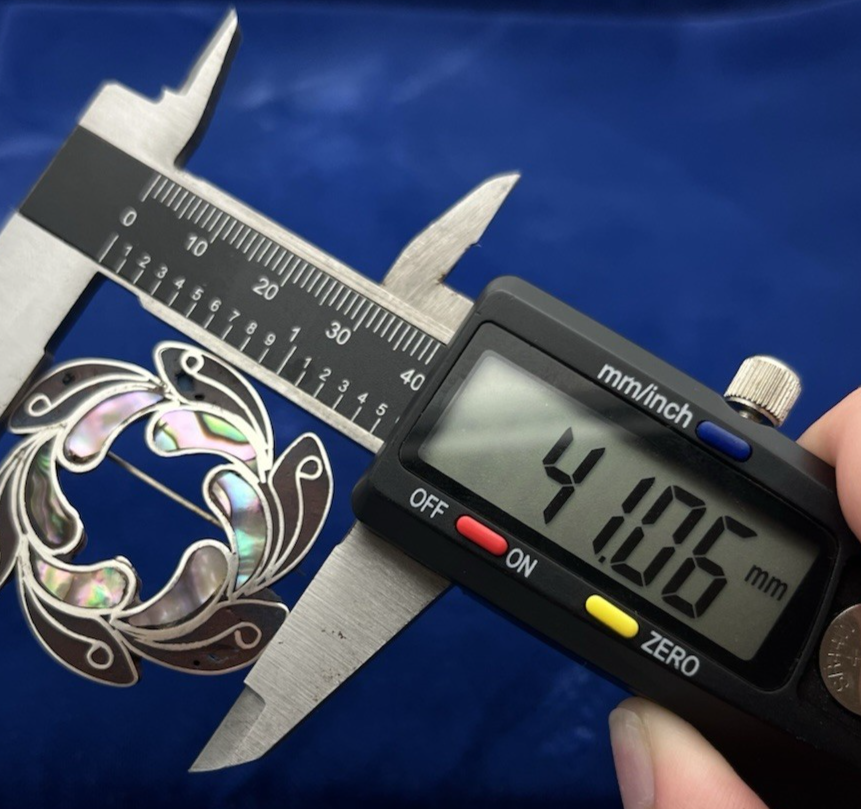 MCM TAXCO Mexican Sterling Silver and Abalone Flower Brooch approx. 1.5 in 6.29g