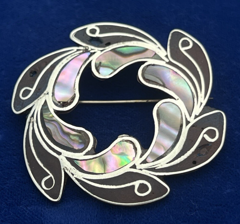 MCM TAXCO Mexican Sterling Silver and Abalone Flower Brooch approx. 1.5 in 6.29g