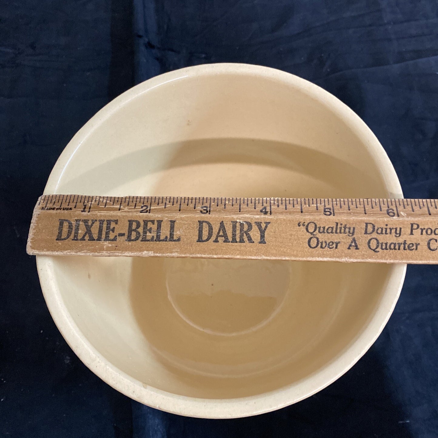 Watt Ovenware USA Apple 4 1/8" Bowl #63