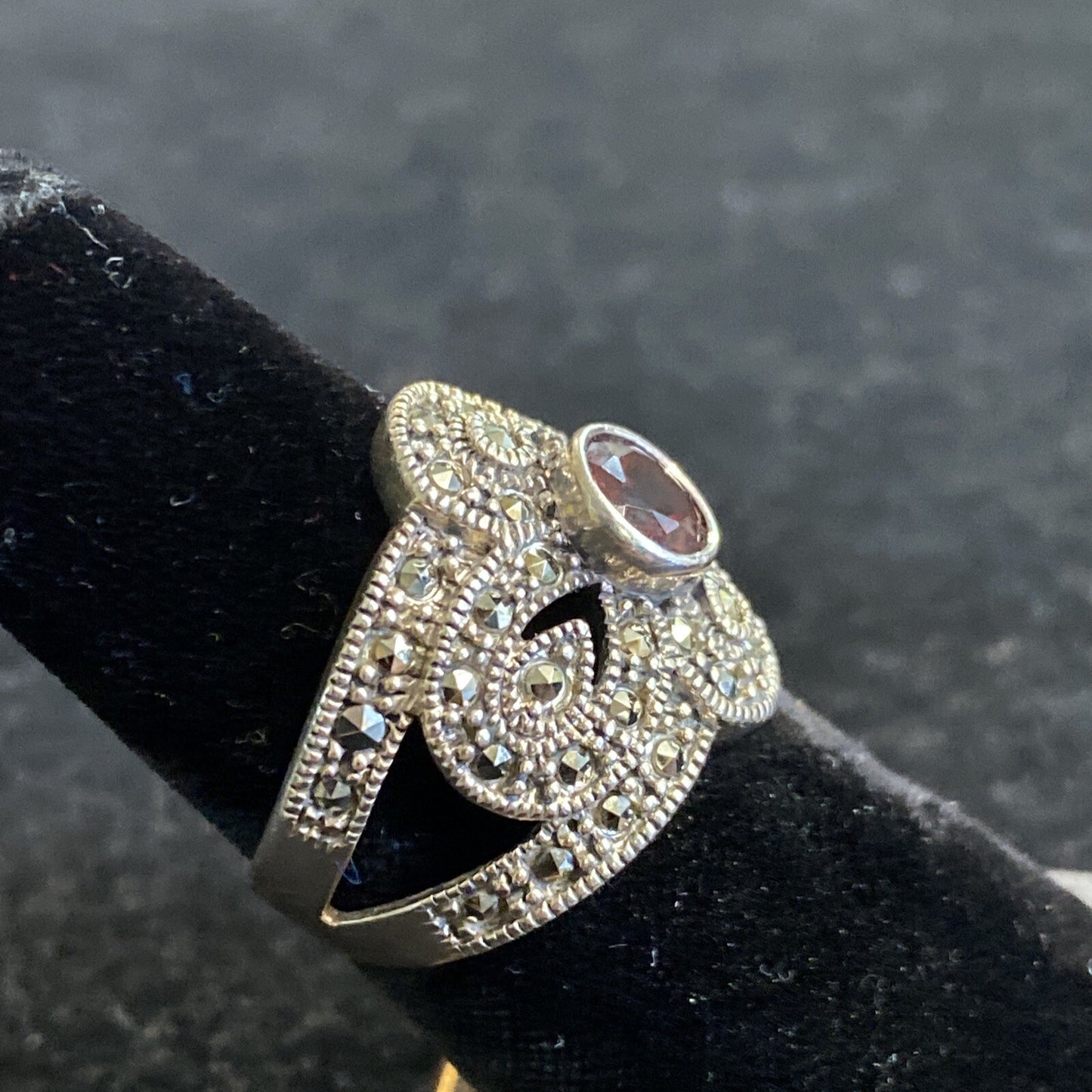 Sterling Silver 925 Garnet & Marcasite Multi Stone Ring SZ 6.5 7.2g JM16