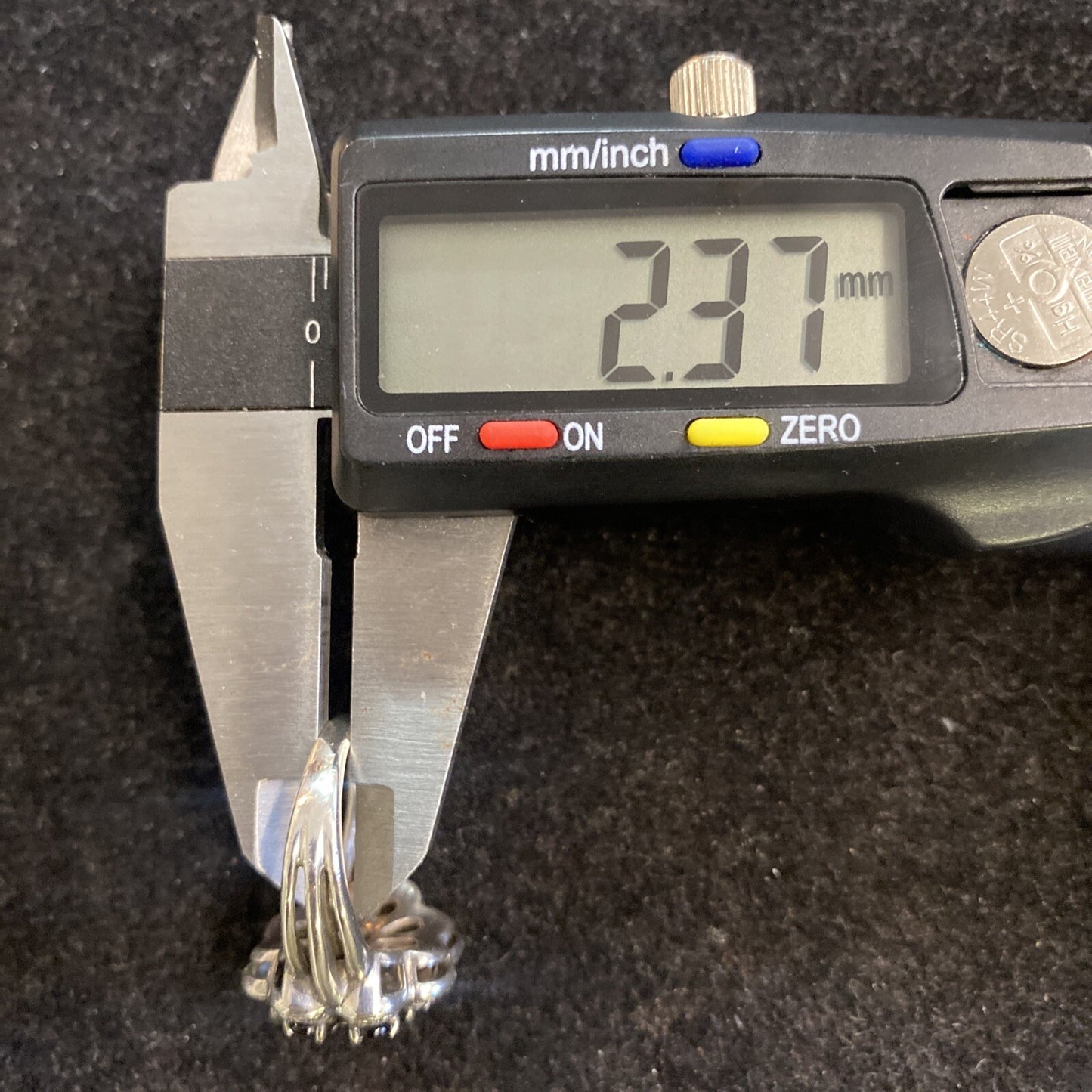 Sterling Silver 925 Onyx & CZ Stones Flower Shaped Ring SZ 7 7.2g