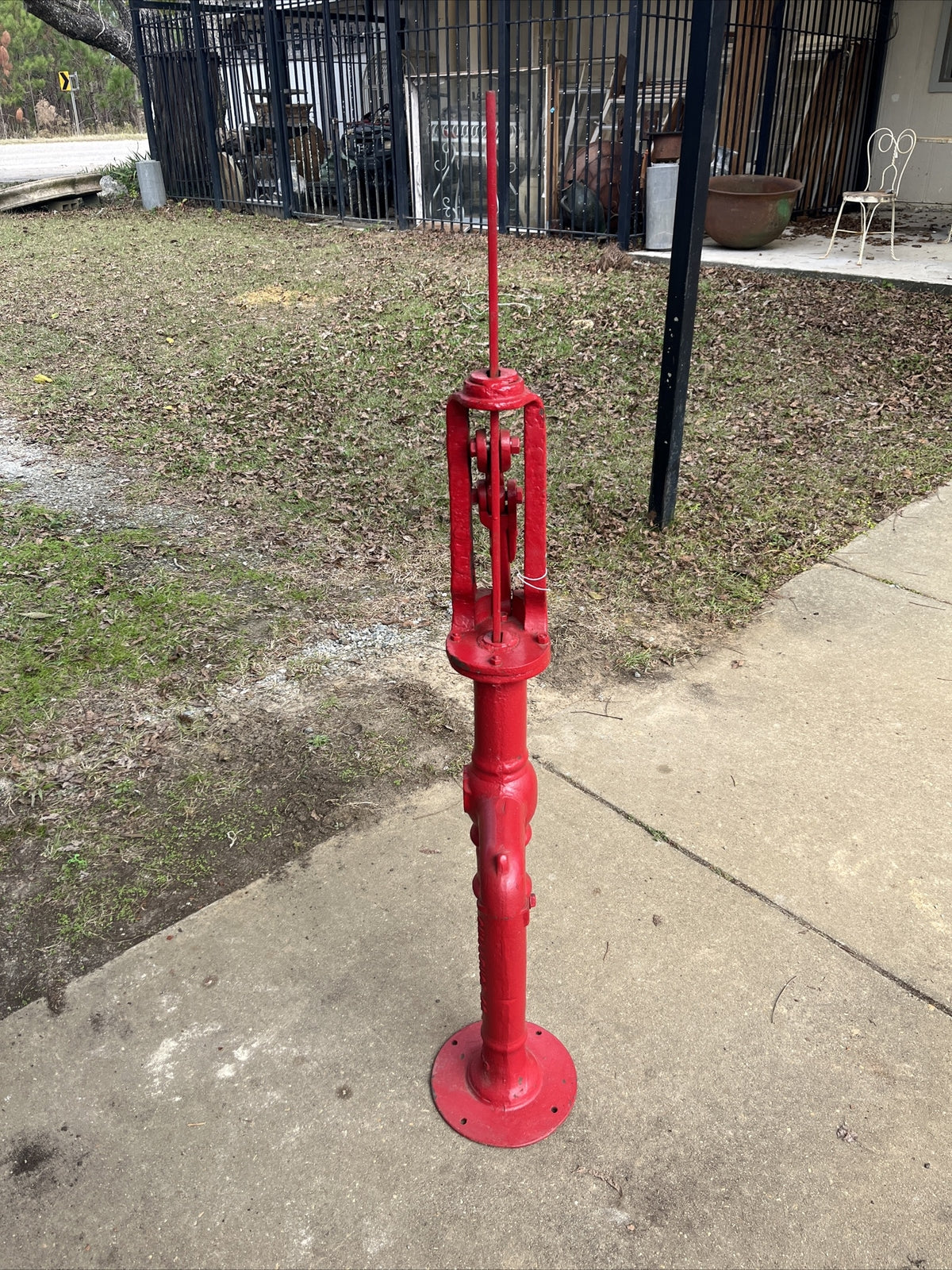 Vintage Red Challenge Co Batavia ILL Cast Iron Antique Hand Water Well Pump