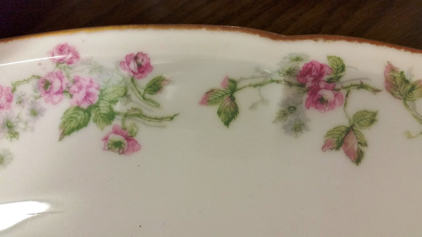 T Haviland Round Cov Veg Bowl 1903 Pink Roses/Green Leaves/Sm Gray Flowers S161V