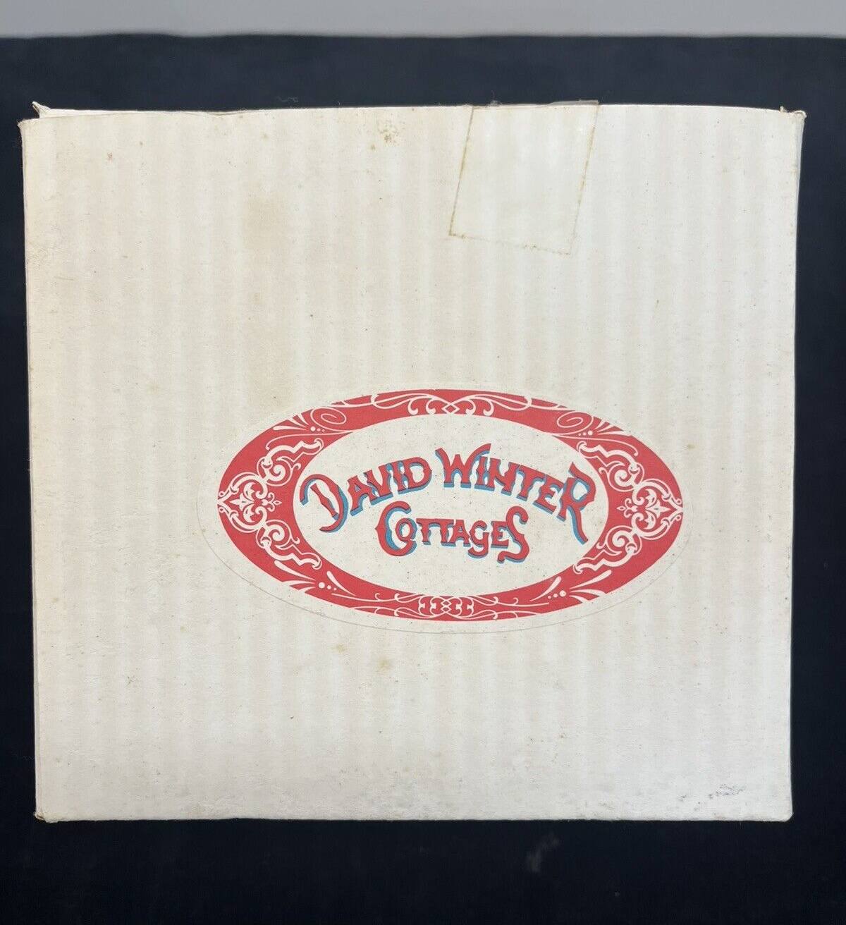 David Winter Cottages Robin Hood’s Hideaway Collectors No 1 Spring 1986 Vintage