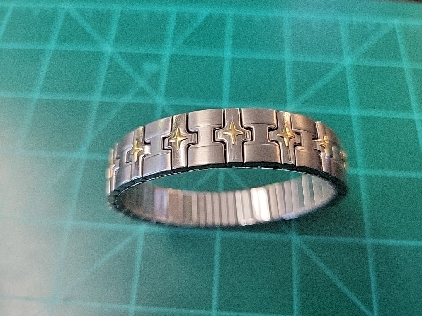 SIGNED MILOR ITALY STAINLESS STEEL w 18K YELLOW GOLD STRETCHY BANGLE BRACELET