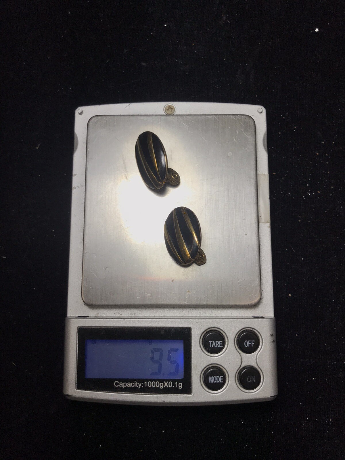 ELEGANT SIGNED MONET GOLD-TONE BLACK ENAMEL Oval  CLIP EARRINGS Art Deco