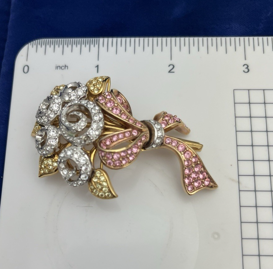 Swarovski Crystal Flower Bouquet Compassion Brooch Pin Retired JP 98