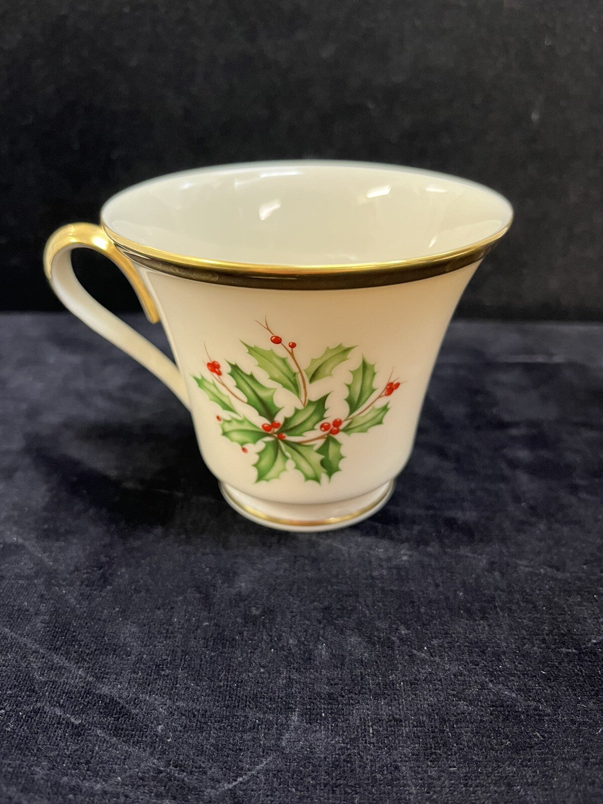 Lenox Ivory China Holiday Tea Cup and Saucer Holly Berry Gold Rim