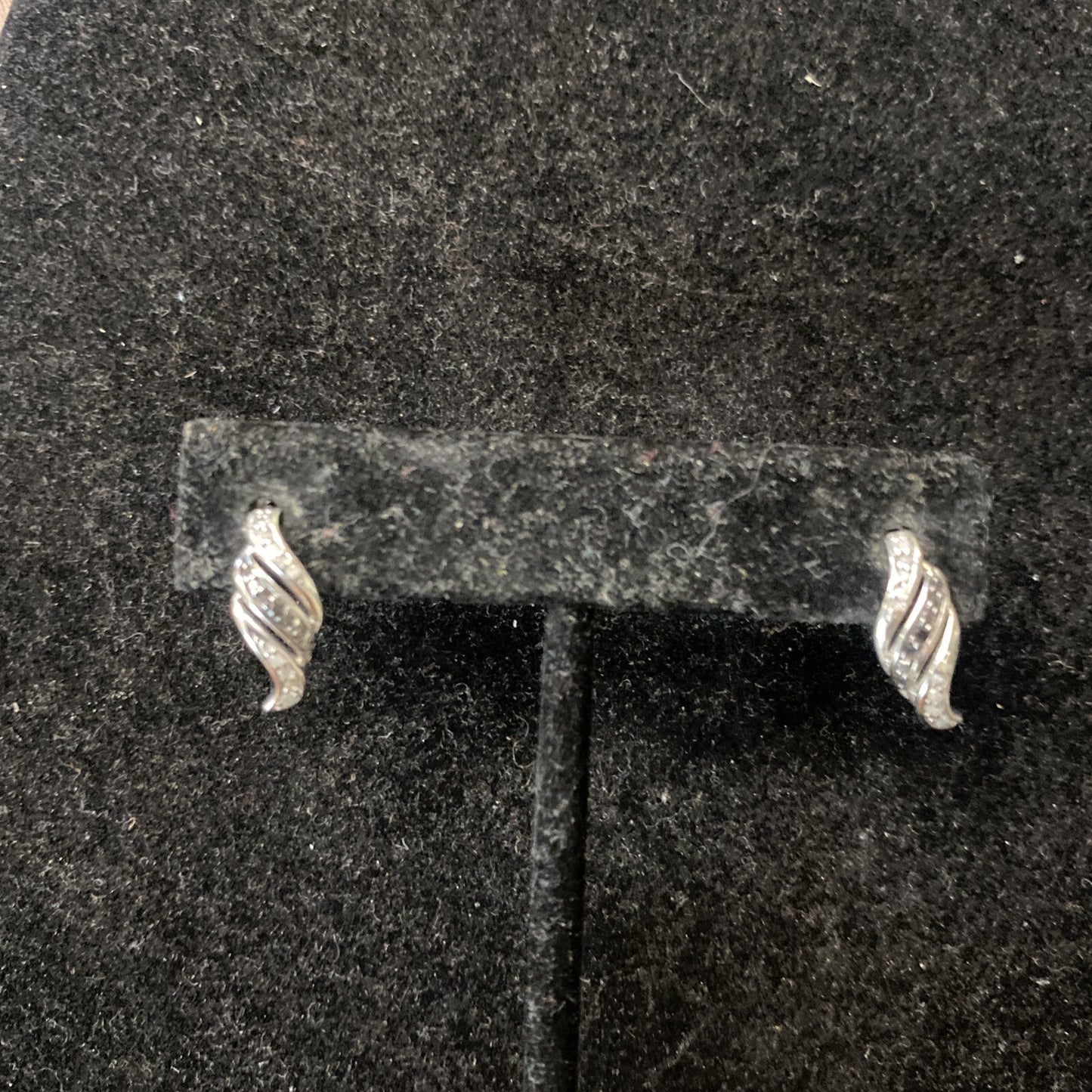 Bradford Exchange Sterling Pierced Earrings, Orig Box, small angel wings 1.7g