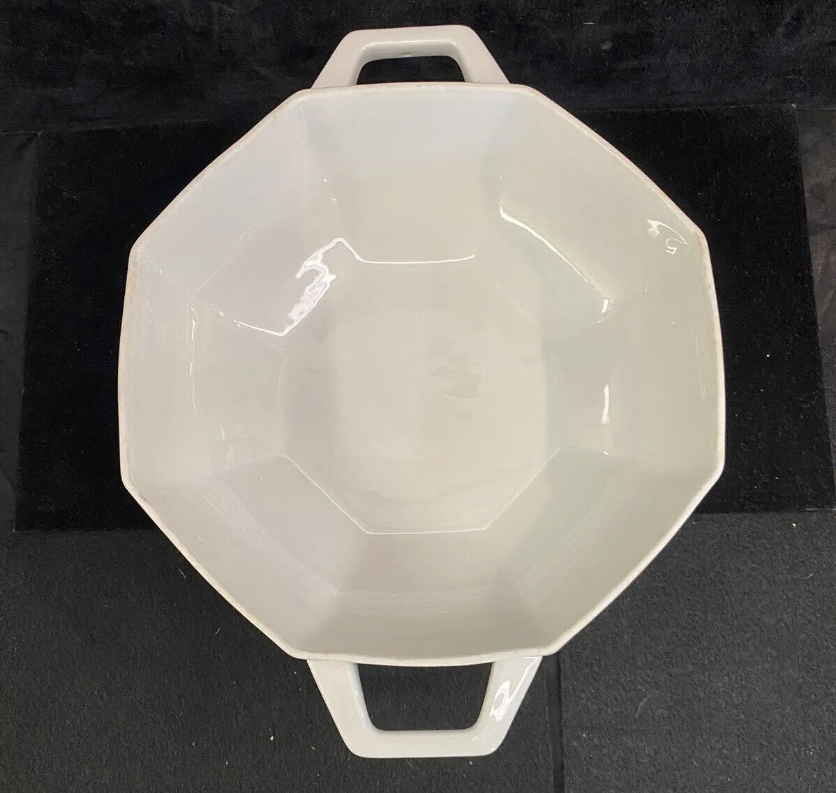 Rosenthal Classic Rose- Maria White Vintage Round Covered Medium Vegetable