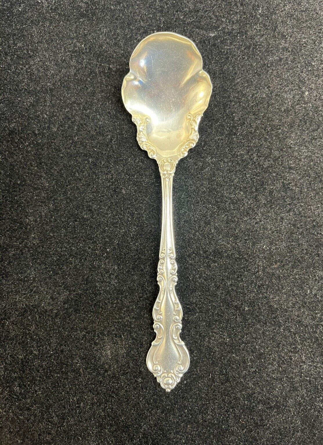 Pat. Sterling Silver Warwick Sugar Shell Spoon 21.9g