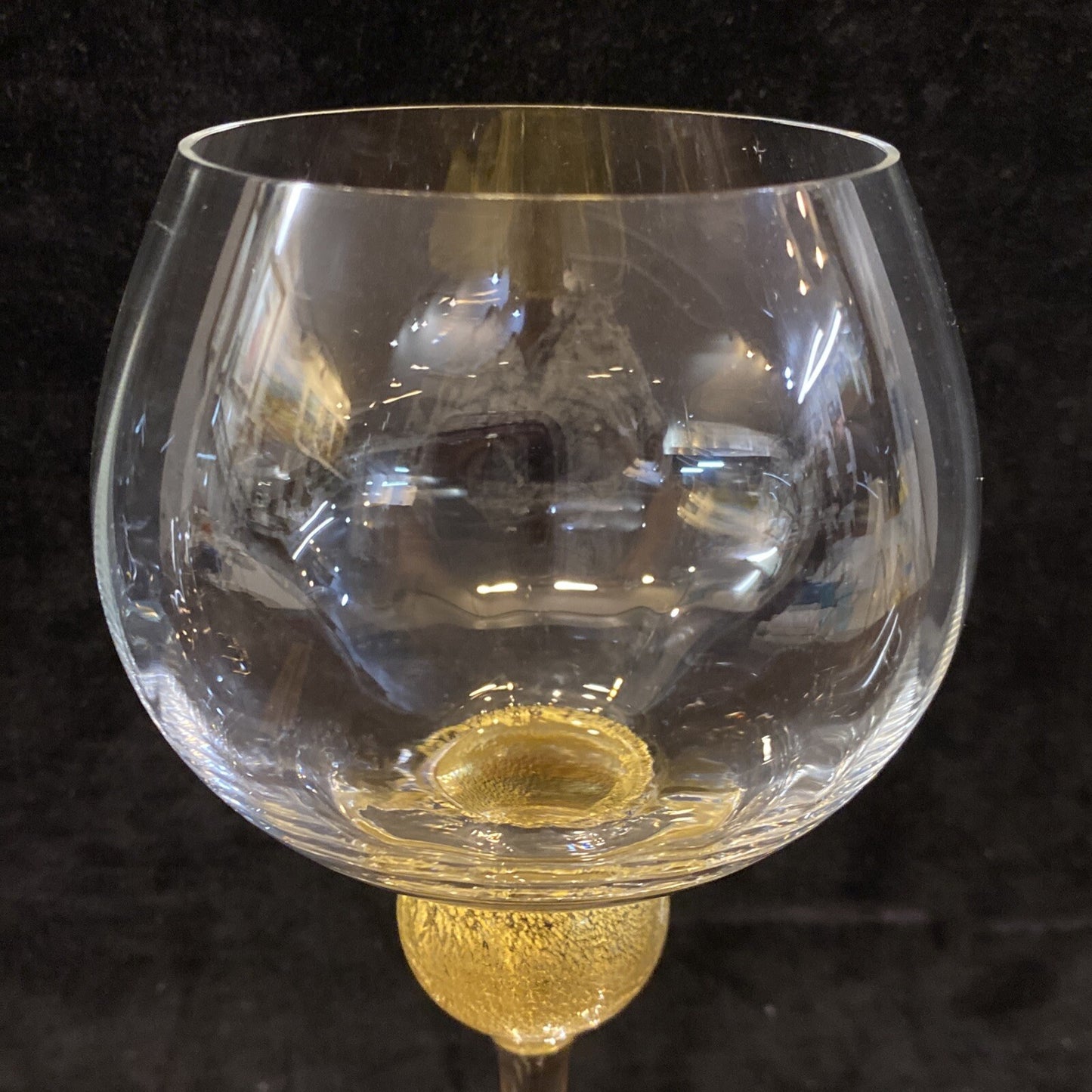 Vtg  Handmade Venetian Wine Glass 9.5" Gold Leaf Ball top of Stem Signed BH323