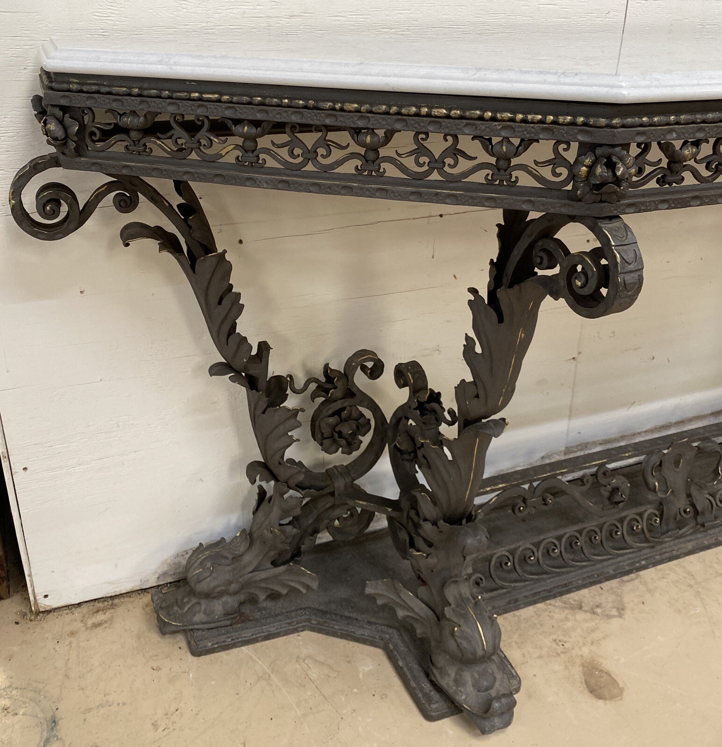 ANTIQUE ITALIAN VENETIAN WROUGHT IRON CONSOLE SIDEBOARD W/ WHITE QUARTZ TOP 105”